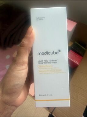 Medicube Kojic Acid Turmeric Resurfacing Toner — White & Yellow